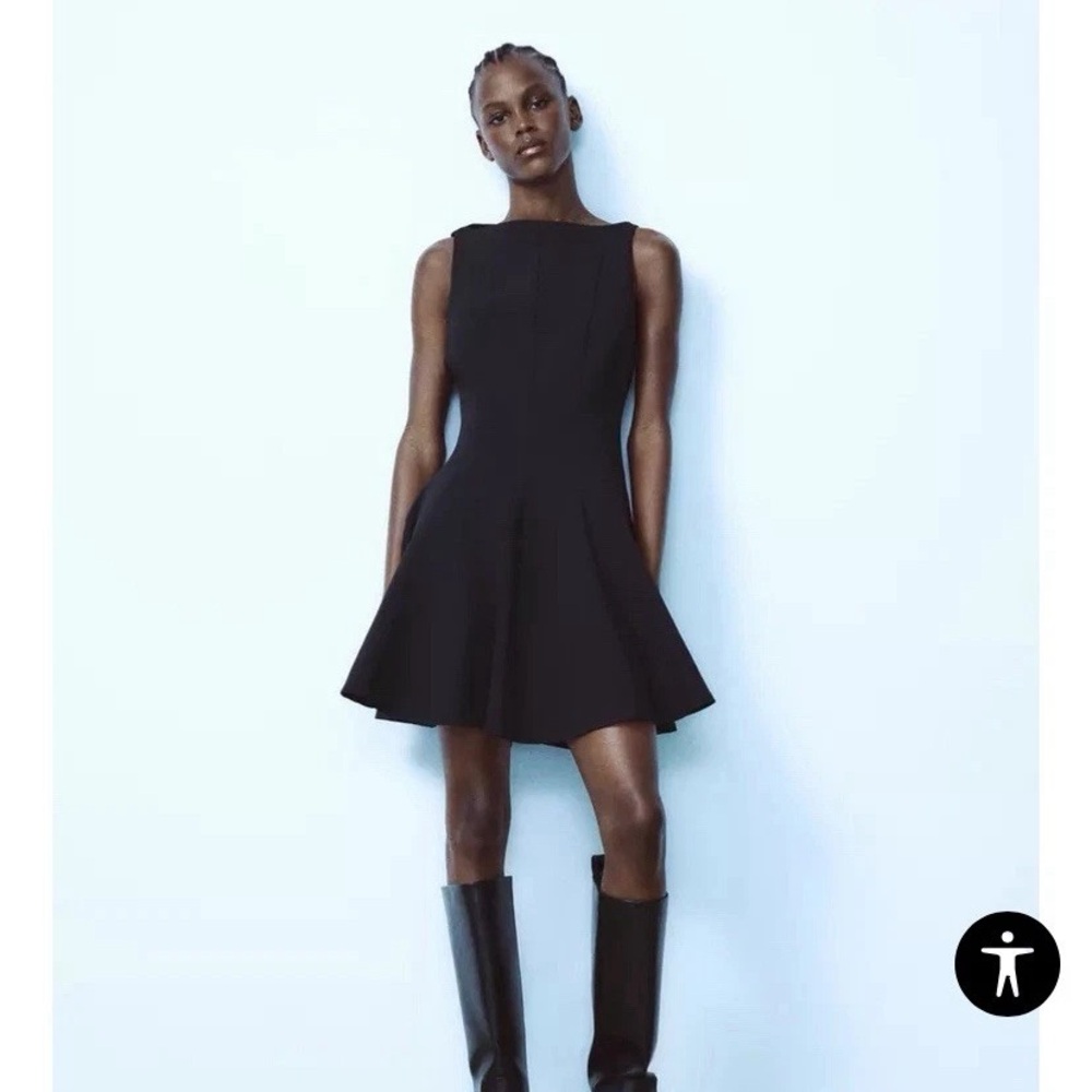 Chic Black Sleeveless Mini Dress Size M Versatile Comfy! Closet Must Have!